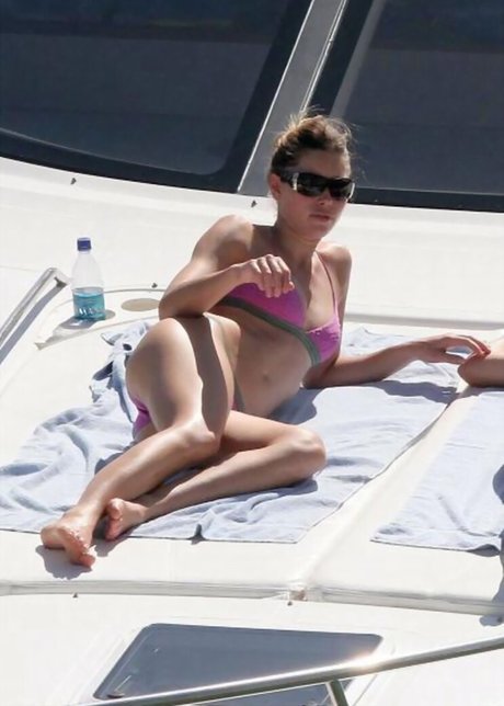 thick latina milf onlyfans free sex picture