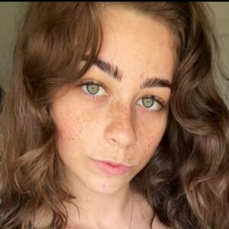 TheReneeRose star beautiful img