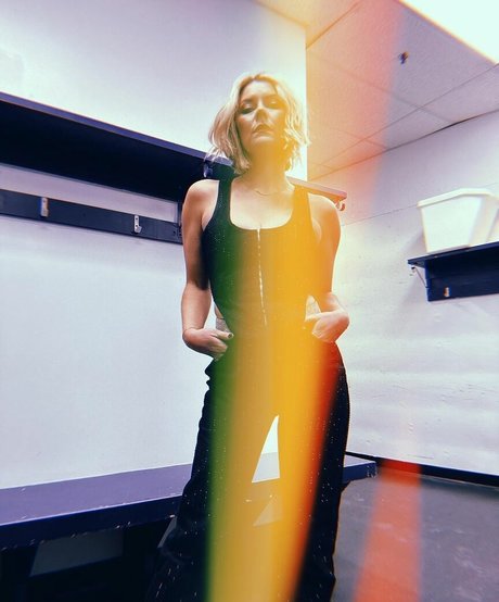 mature wife onlyfans pornographic pic