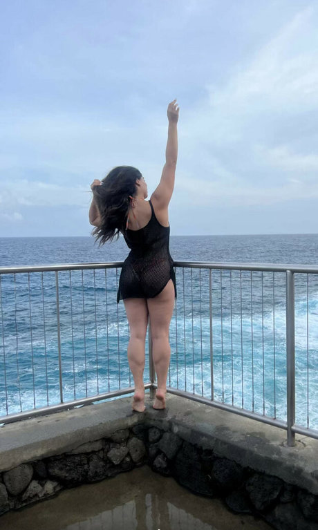 Mary Noura beautiful star pics