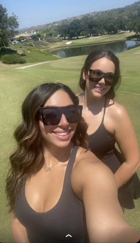 Mary Noura naked model pic