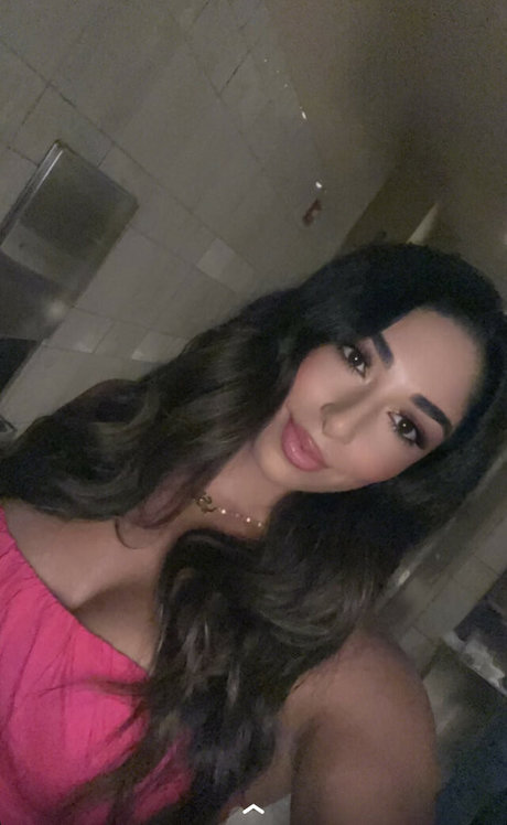 Mary Noura hot pornstar photos