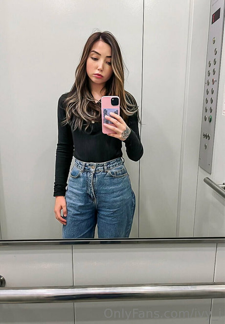 ivy i model nude archive