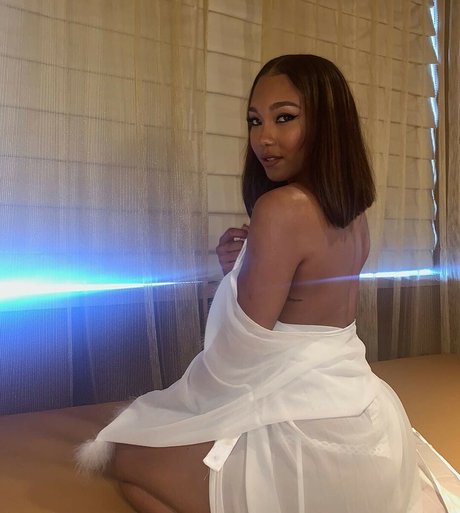 Parker McKenna Posey porn star images