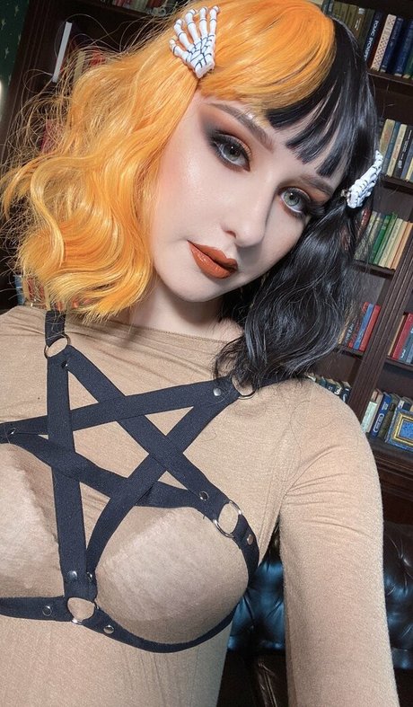 money onlyfans naked photo