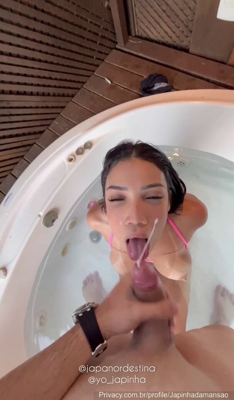 Japa Ale star sexy photo