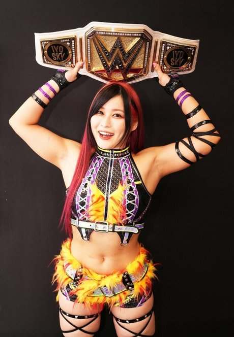 Iyo Sky pornstar high quality picture