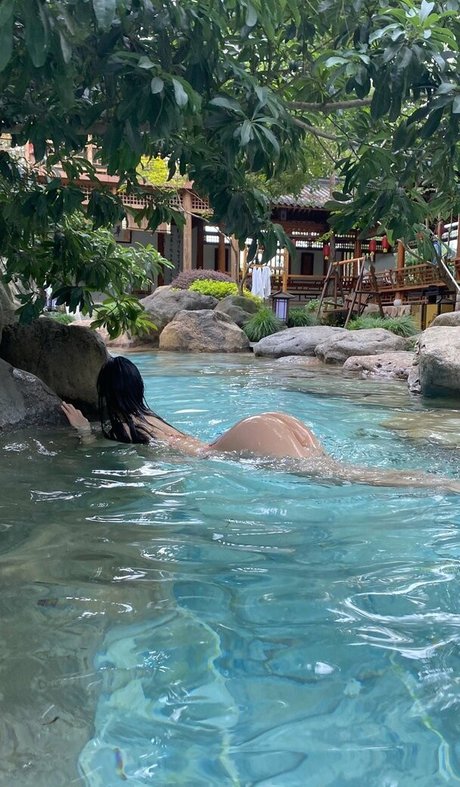 QiaoniuTT model perfect pictures