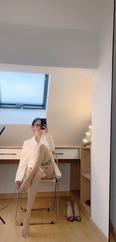 QiaoniuTT actress images