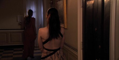 Michelle Trachtenberg pornstar top photos