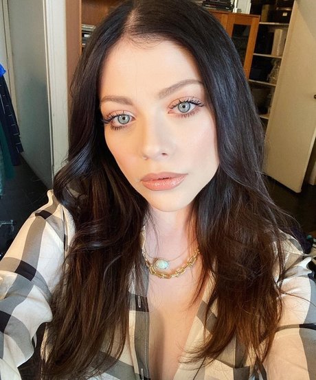 Michelle Trachtenberg porn model image