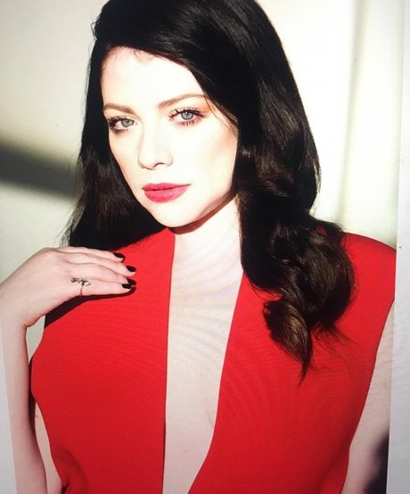 Michelle Trachtenberg model erotic pictures