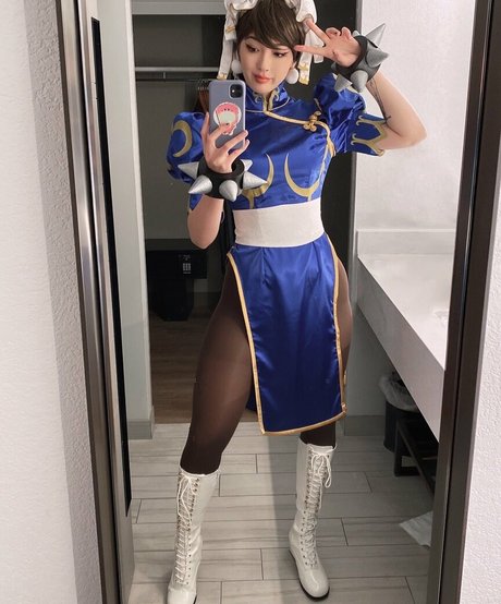 Caytie Cosplay model art images