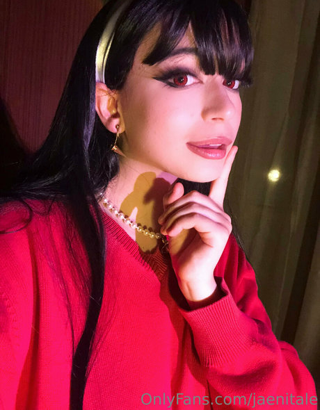 jaenitale model hot galleries