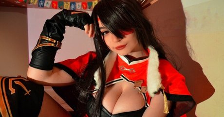 jaenitale nude actress picture