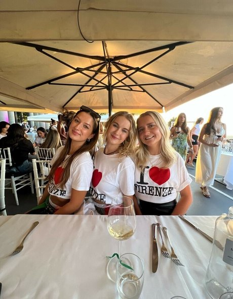 beautiful ebony onlyfans adult pics