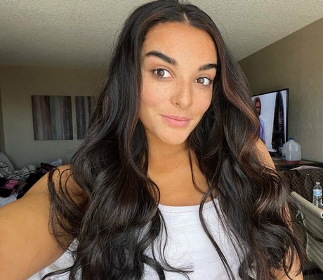 thigh high boots onlyfans pornographic picture