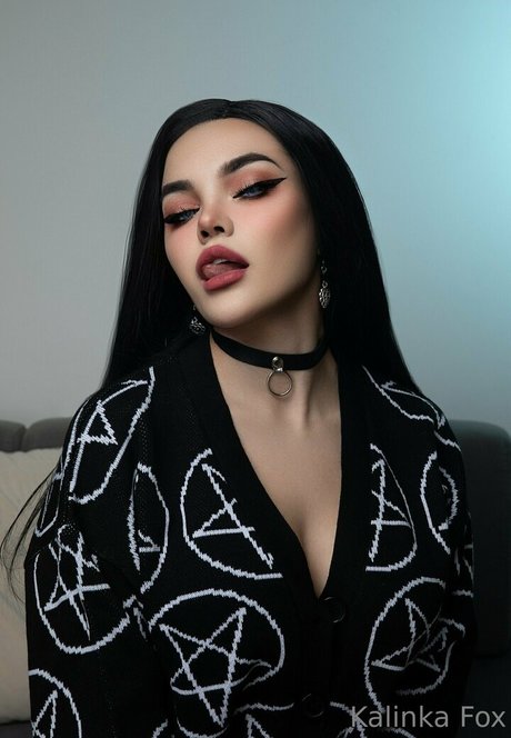 Kalinka Fox exclusive star pics