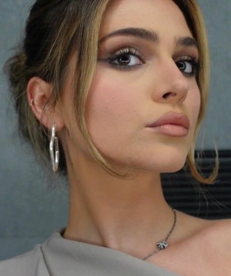 Jessy Hartel top star img