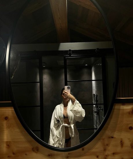 Jessy Hartel nice actress pics