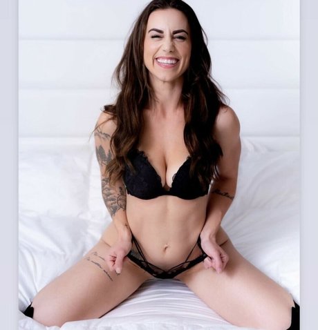 Maddison Noel high quality star gallery