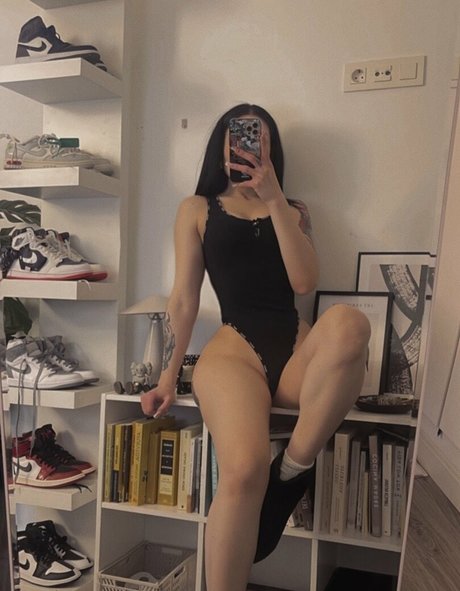 Berribuni pornstar image