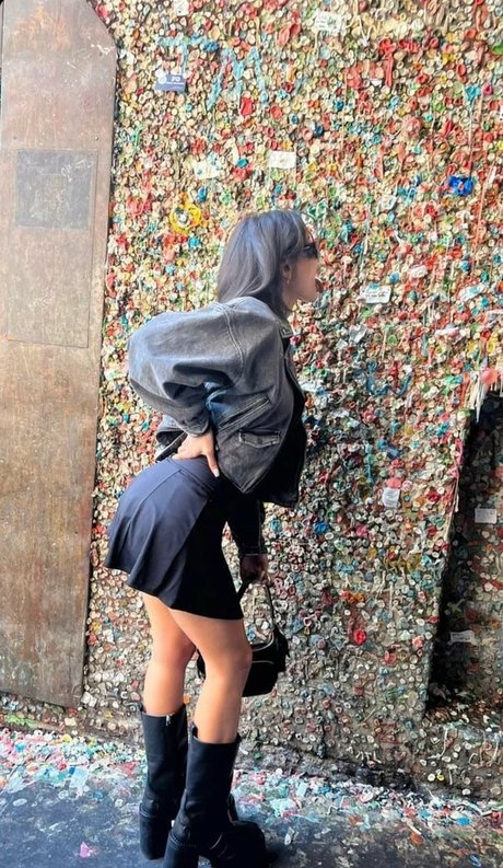 Sssniperwolf top model pics