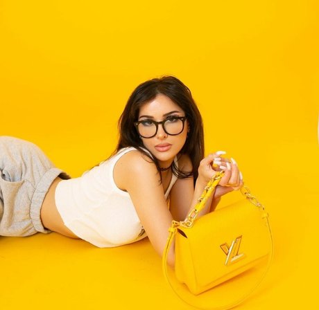 Sssniperwolf star nice img