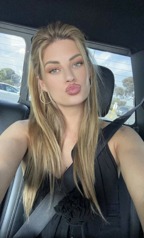 japanese milf onlyfans beautiful picture