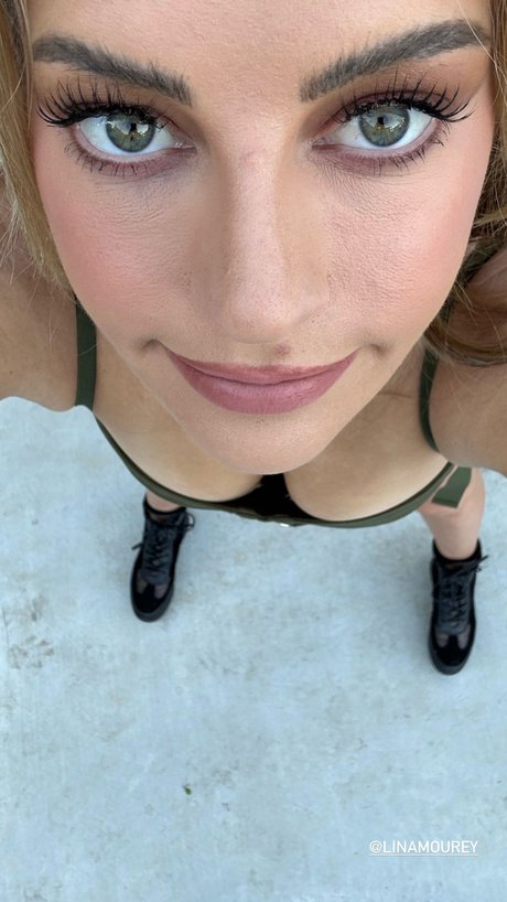 Hannah Stocking perfect model pictures