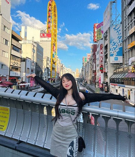 female popular onlyfans nude img