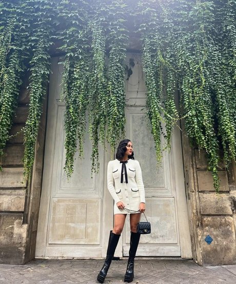 busty solo onlyfans beautiful img