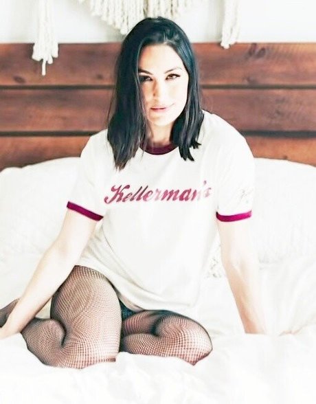 The Bella Twins_ model beautiful img