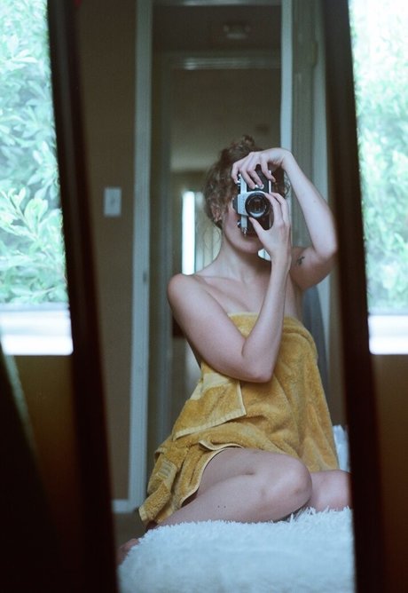 Berta Andrea Sndal erotic model pic