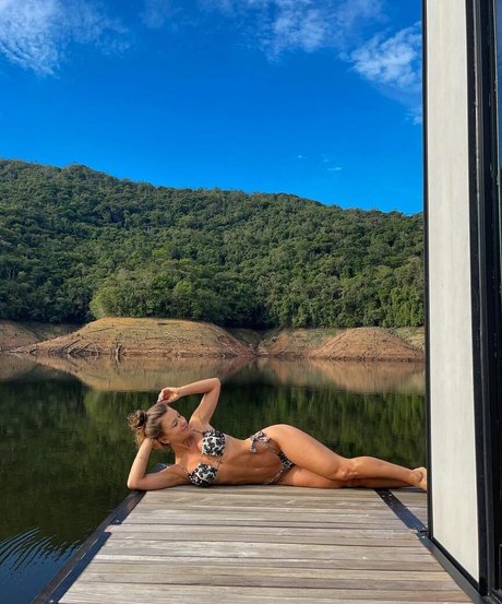 Paola Carrijo Photo Gallery