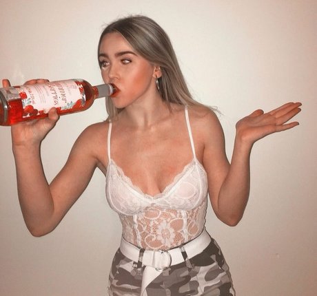 Frankie Lollia model perfect picture