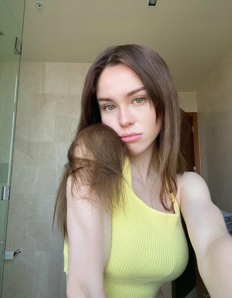 Frankie Lollia exclusive pornstar gallery