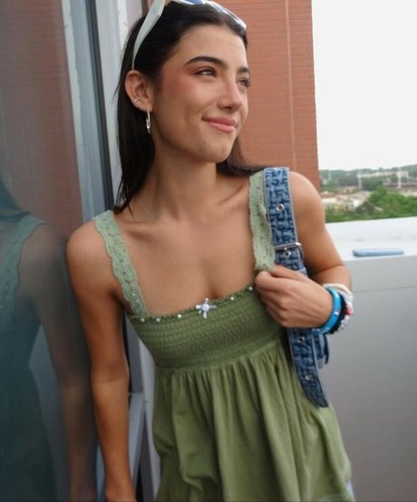 Charli D Amelio perfect actress photos