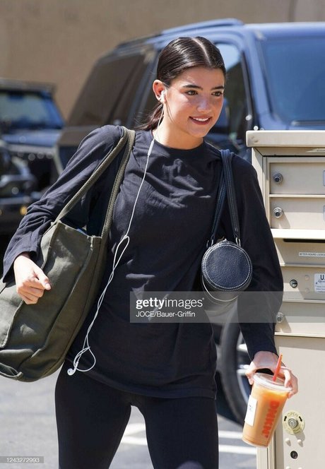 Charli D Amelio pornstar sex photos