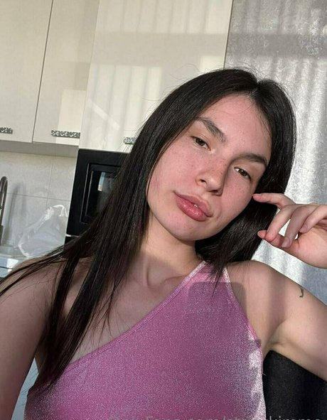 british blonde onlyfans exclusive pictures