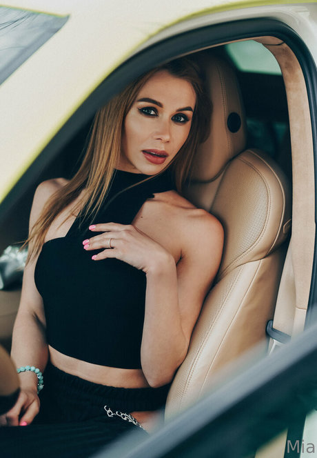 hairy vagina onlyfans erotic picture