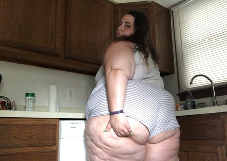 bbwcreamcatcher nude pornstar galleries