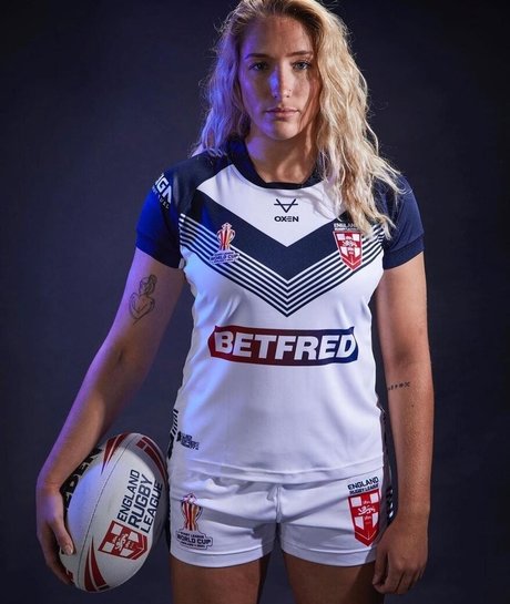 Caitlin Beevers beautiful actress archive