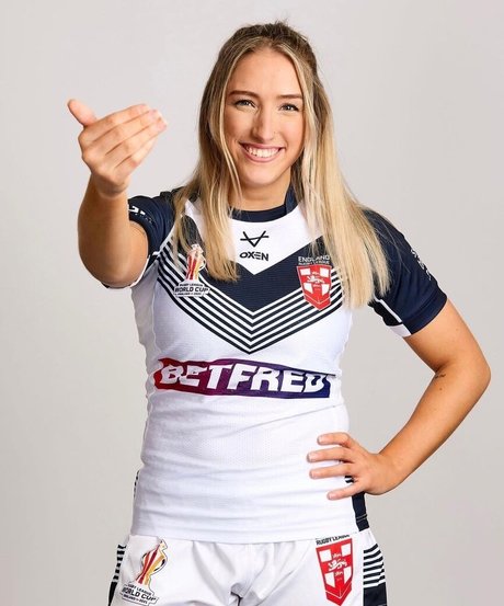 Caitlin Beevers star nudes picture