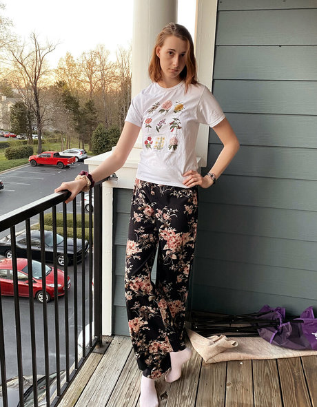 blonde milf big tits onlyfans hot naked pictures