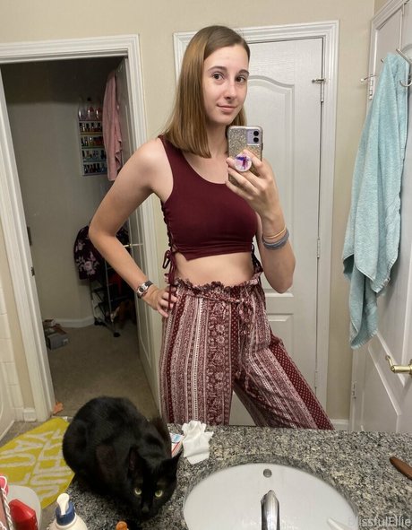 blindfold onlyfans top photo