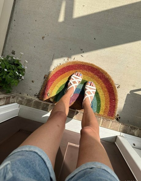 blissfulellie top model pics