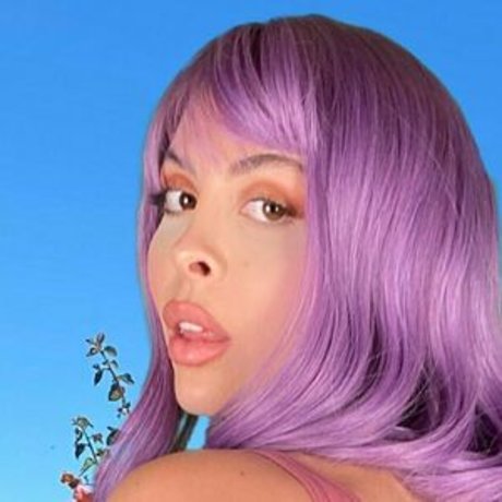 thick girls onlyfans top gallery