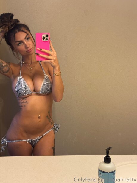 woahnatty model pretty pics