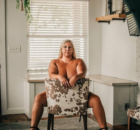 Lauren Lincoln model perfect photos